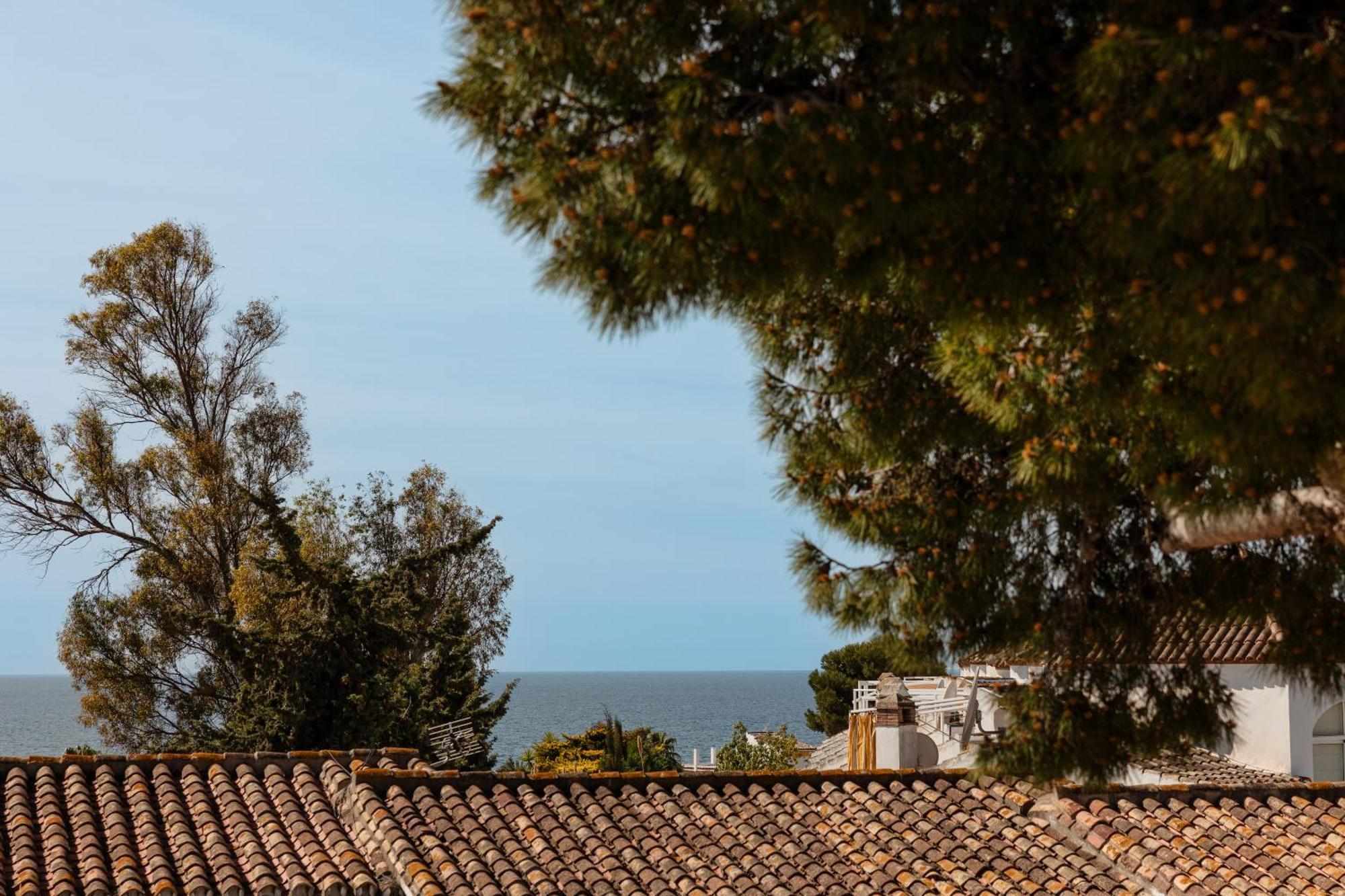 House At The Beach In Costabella, Марбелья Экстерьер фото